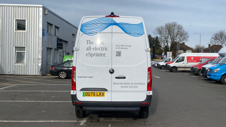 Mercedes-Benz Sprinter E314 L2 Electric Rwd 100kW 81kWh Pro Van Auto